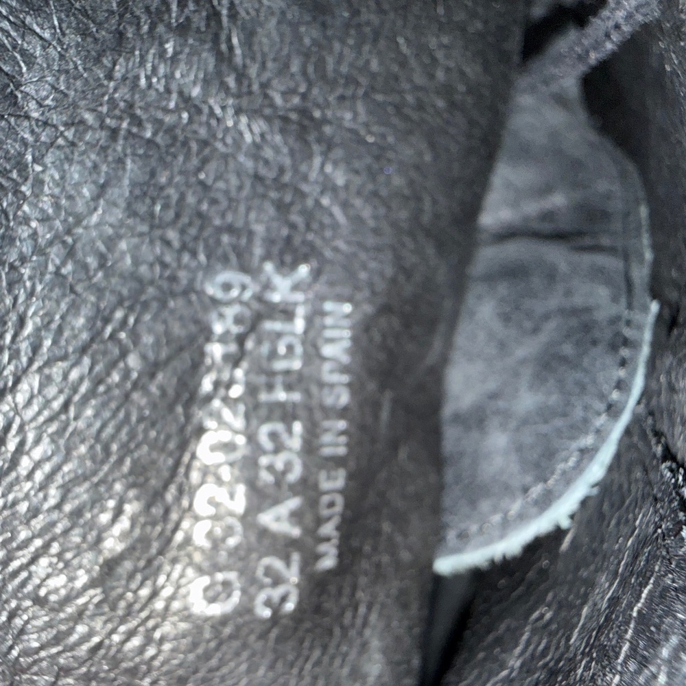 Aquatalia Taylor Gray Suede Ankle Bootie 8.5 NWT - Picture 3 of 10
